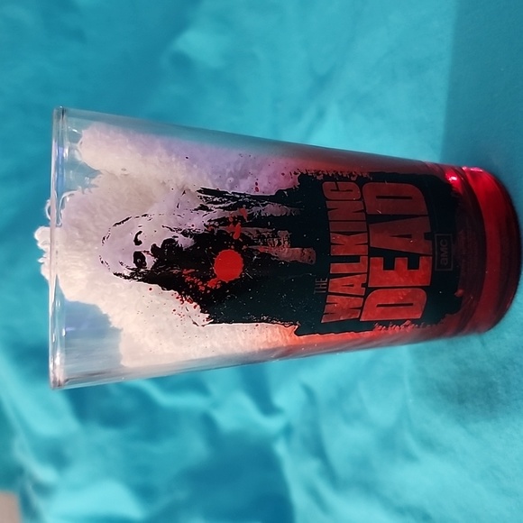 NIB The Walking Dead Set of 4 Collector Drinking Glasses - Picture 9 of 14